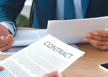 Prawidłowe rozliczanie umów pracowniczych wymaga szczegółowej weryfikacji dokumentów oraz znajomości przepisów podatkowych