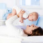Comiesięczne wydatki na pielęgnację i żywienie niemowlaka mogą przekraczać tysiąc złotych