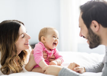 Urlop tacierzyński umożliwia ojcom spędzenie cennego czasu z nowo narodzonym dzieckiem