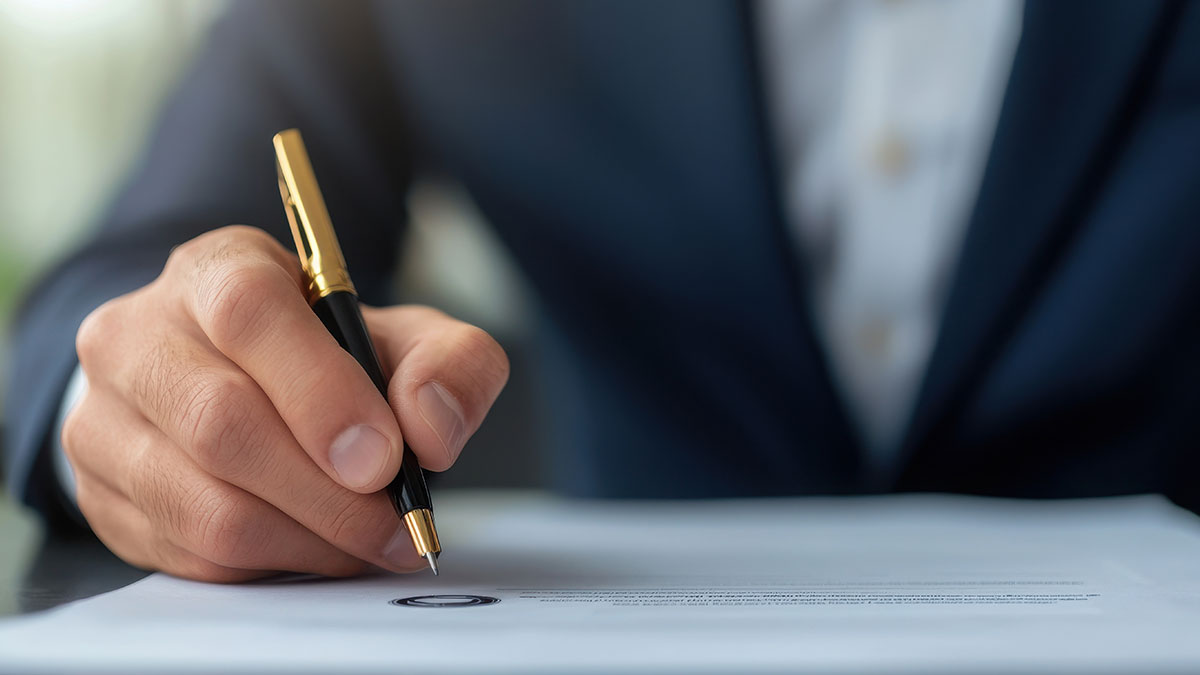 Wykres słupkowy porównujący oprocentowanie kredytów obrotowych w top bankach